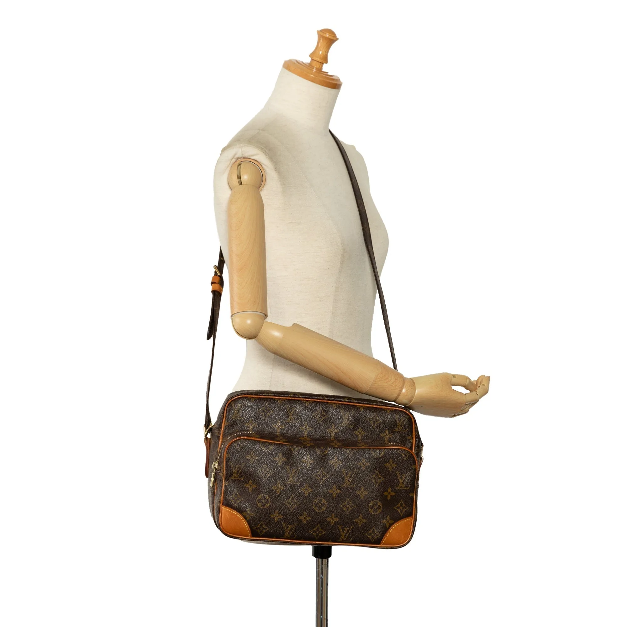 Brown Louis Vuitton Monogram Nil Crossbody Bag