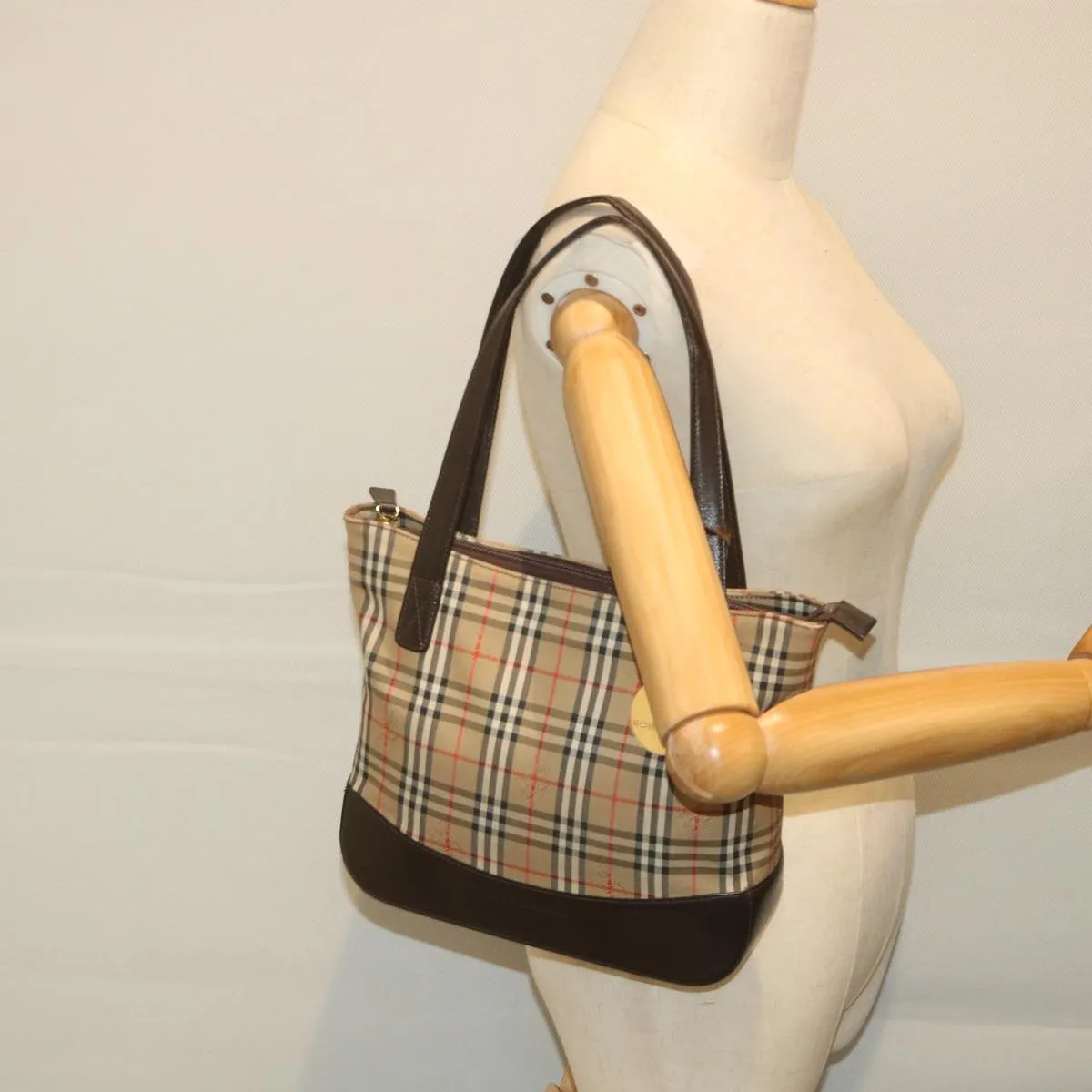 BURBERRY Handbag