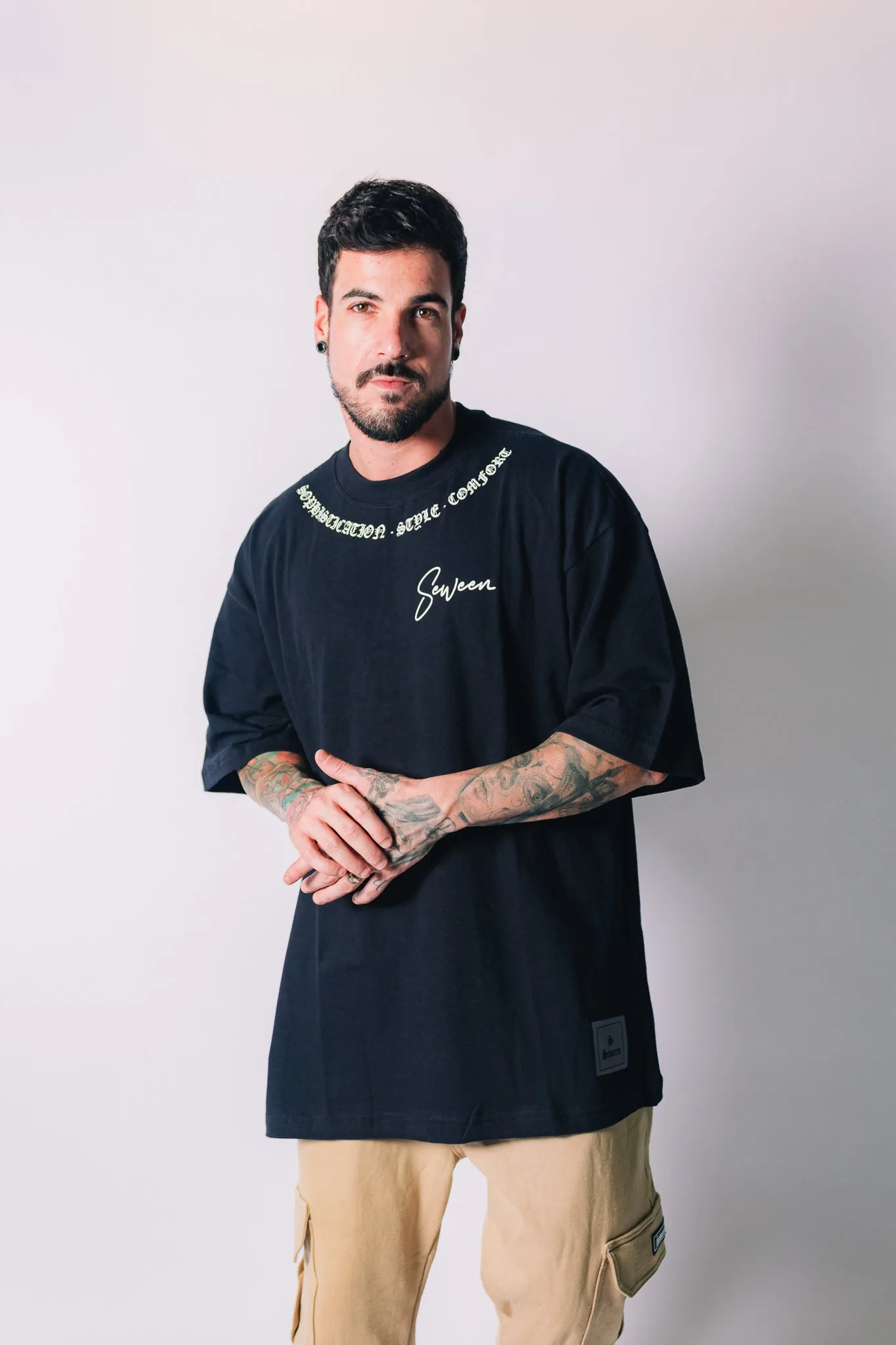 Camiseta Oversized Assinatura