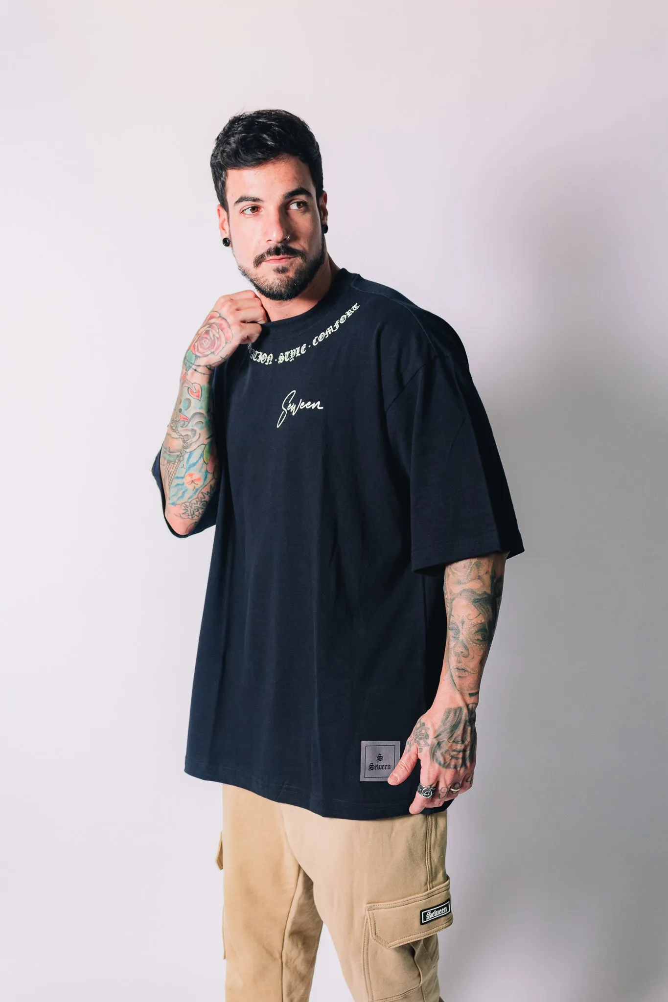 Camiseta Oversized Assinatura