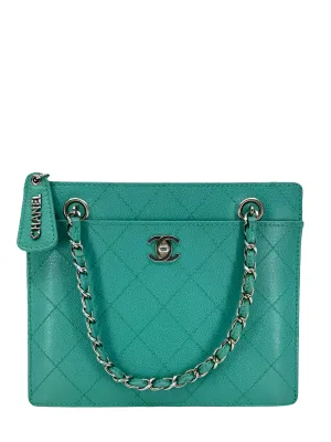 CL Vintage Quilted Caviar Leather Chain Handbag