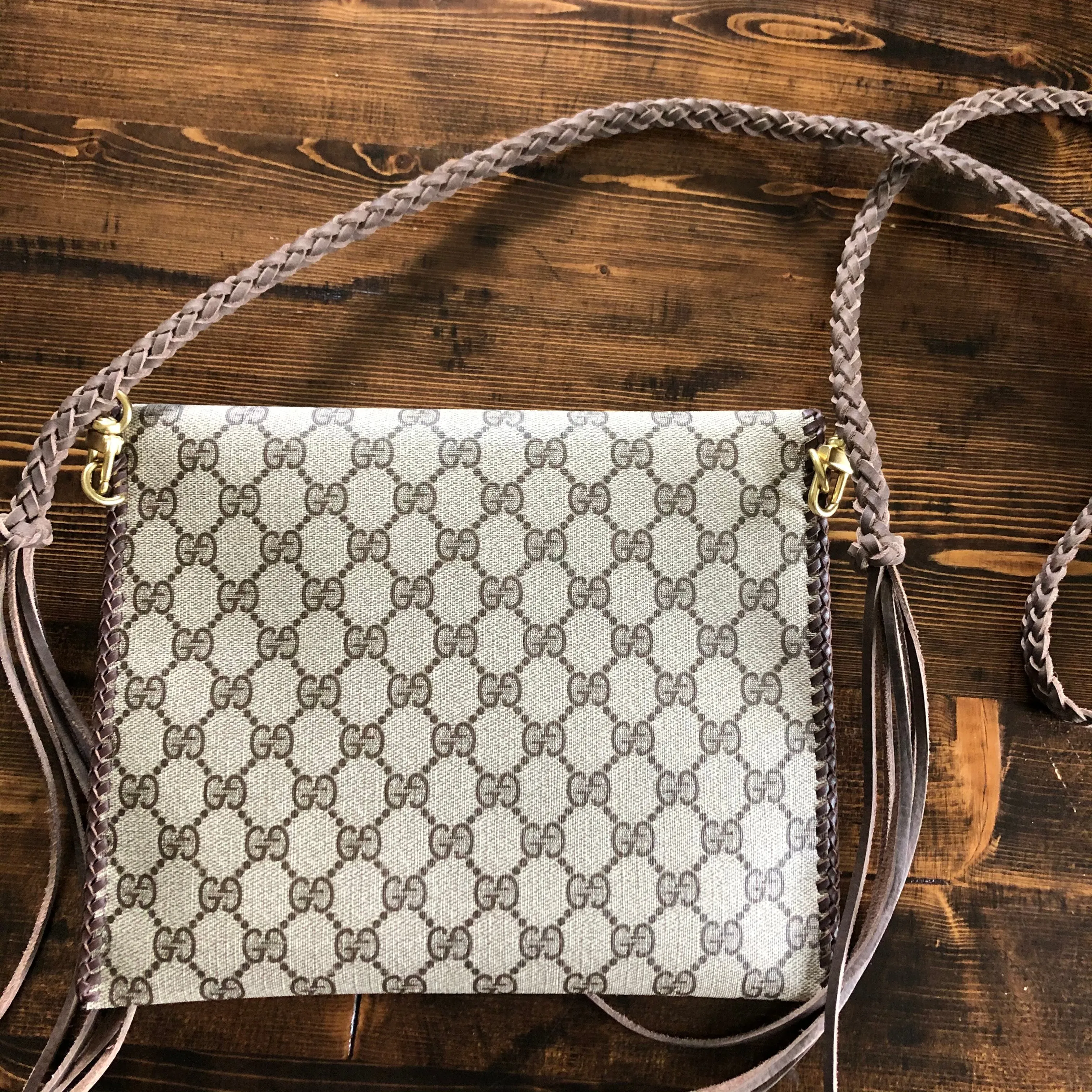 The Robin - Vintage GG Crossbody with Concho Snap