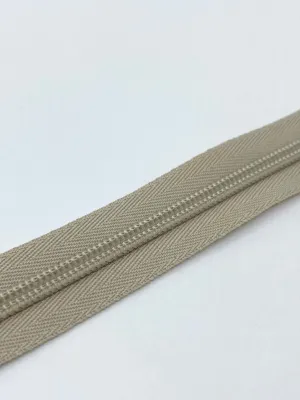 YKK® #3 Nylon Zipper c/e #572